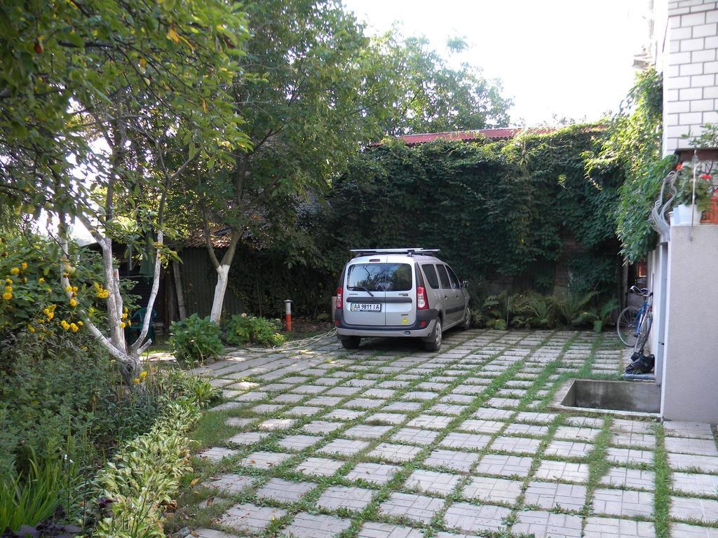 Guest House Dacha كييف المظهر الخارجي الصورة