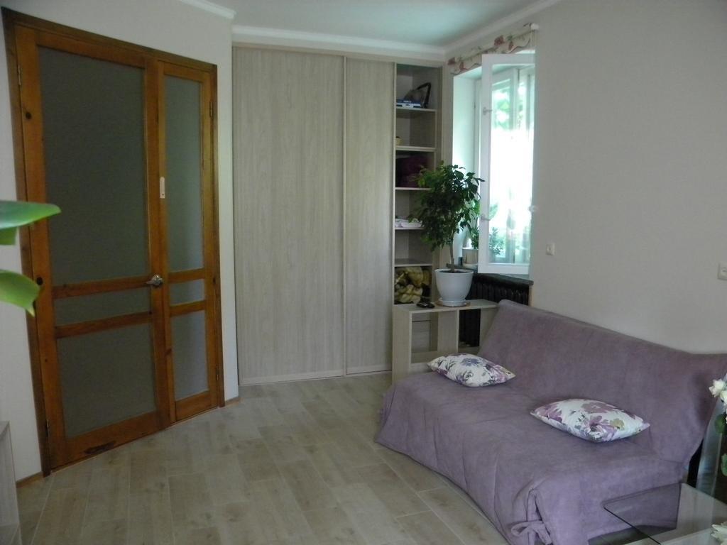 Guest House Dacha كييف الغرفة الصورة